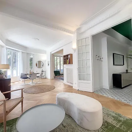 Nestor&jeeves - Standing Baquis - - Close Sea Apartment