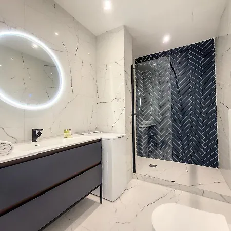 Nestor&jeeves - Standing Baquis - - Close Sea * Nizza