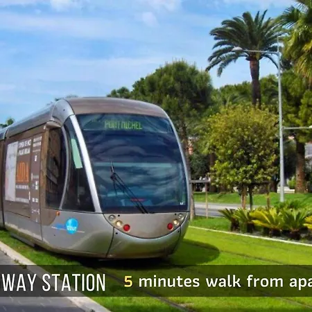 Nestor&jeeves - Standing Baquis - - Close Sea Apartment