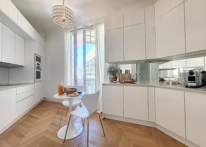 Nestor&jeeves - Standing Baquis - - Close Sea Apartamento Niza